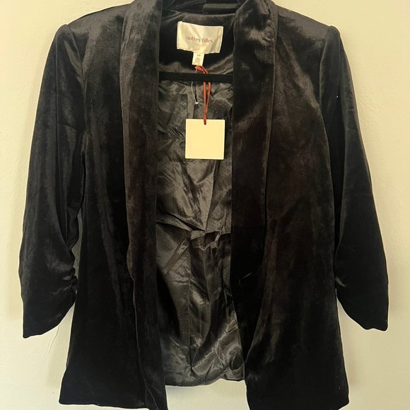 Autres Filles Tops - Autres Filles Velvet Blazer